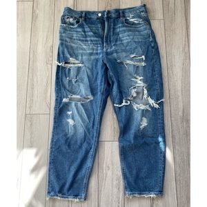 American Eagle Curvy Mom Jeans - 18